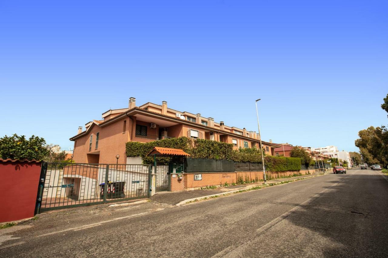 House Between Rome And The Sea Villa Casal Palocco Exterior photo